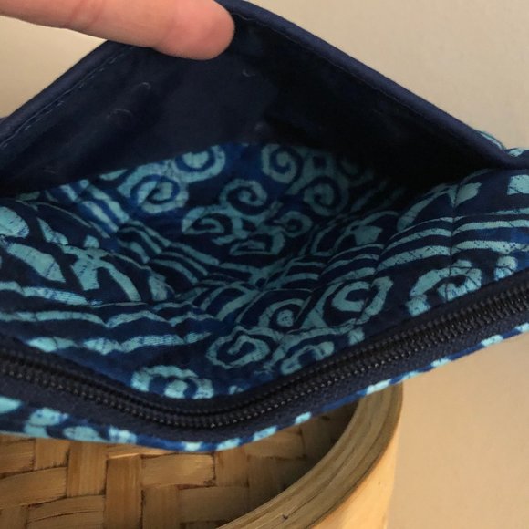 ⬇️ Vera Bradley Cuban Tiles Little Crossbody - Picture 9 of 13